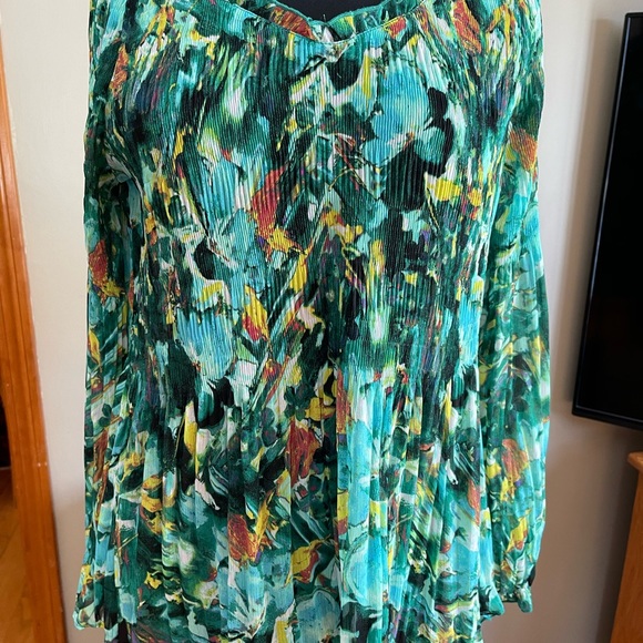 Blouse Georgeous colors show well in 1st pic - Picture 11 of 14